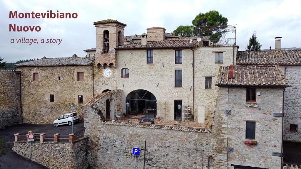 Maison Rosina con ampia vista in borgo del 1400