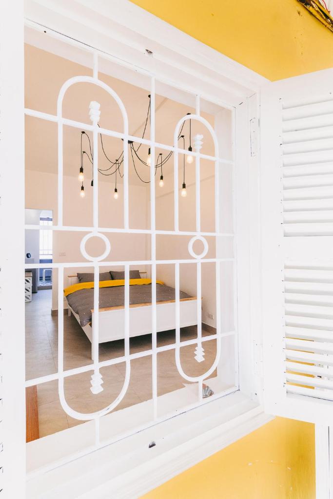 Unique Train street / Old Quarter View Apartment