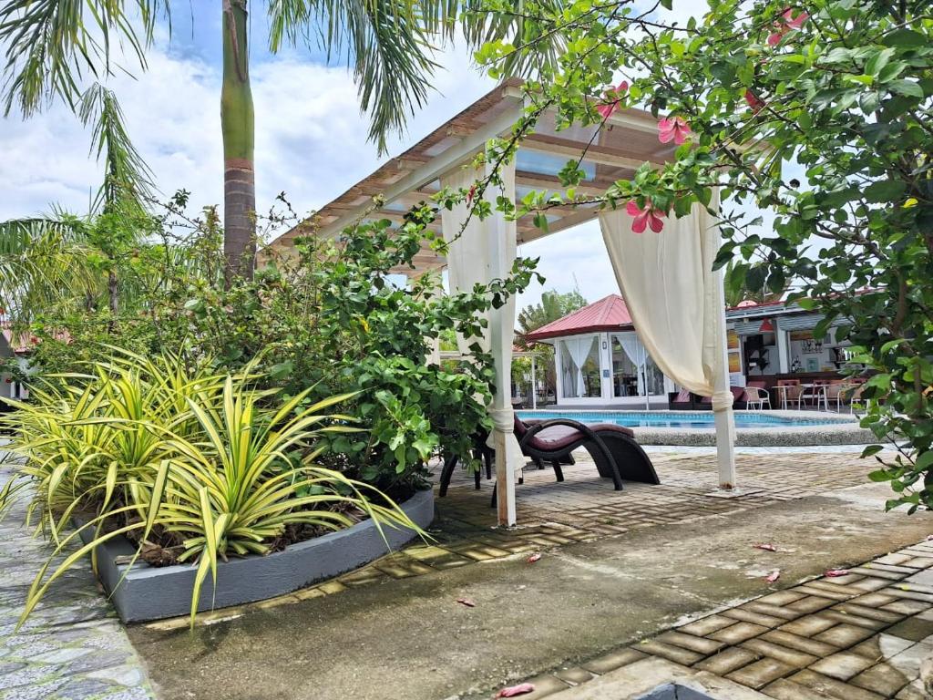 Garden Village Resort photo 3