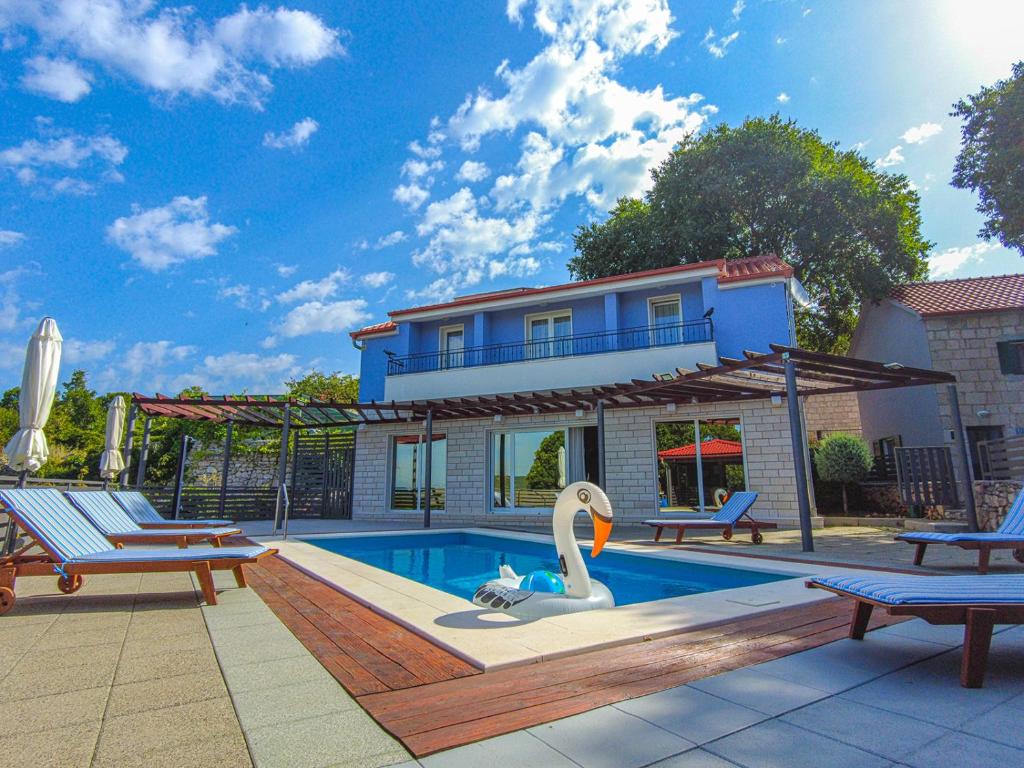Villa Sena - private pool, sports field, BBQ, parking - Lovreć photo 3