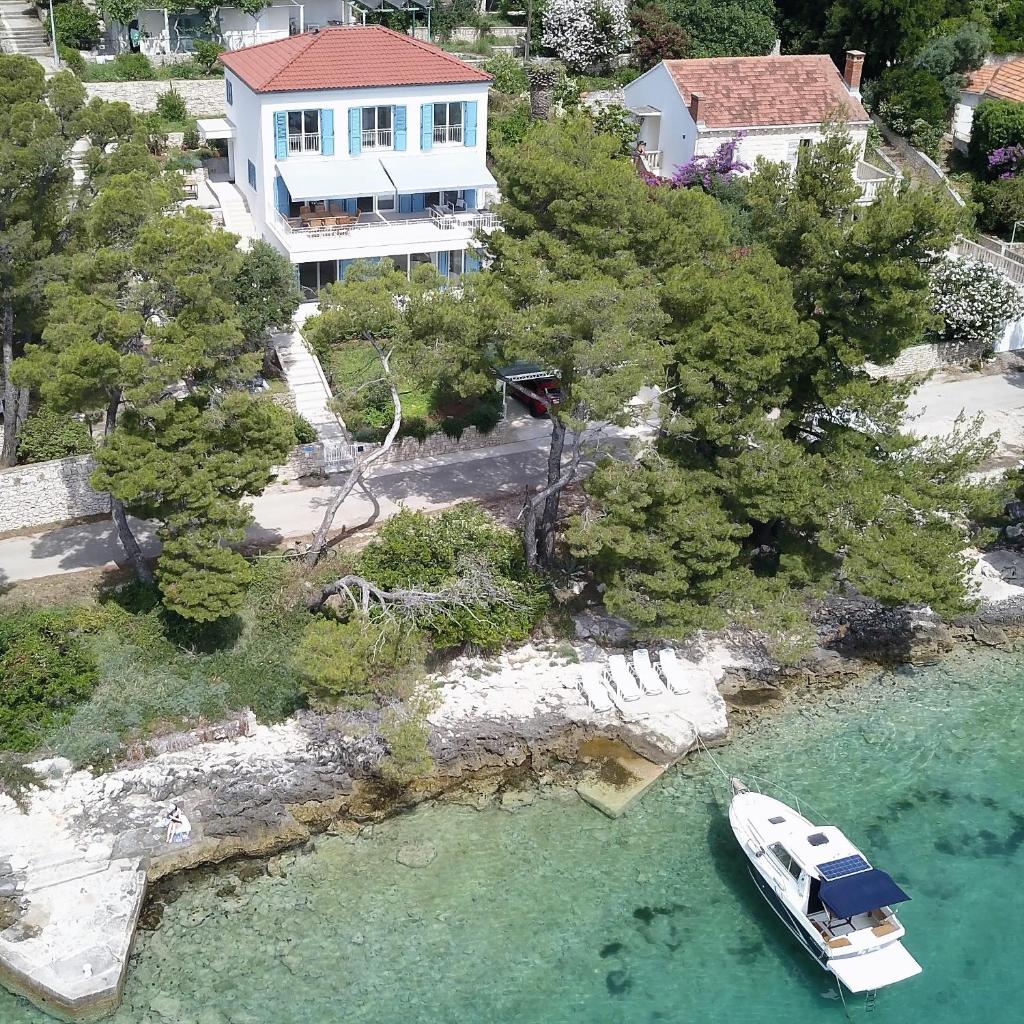 Appartement les pieds dans l'eau Dolce Villa photo 4