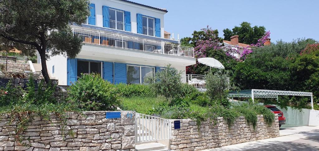 Appartement les pieds dans l'eau Dolce Villa photo 2