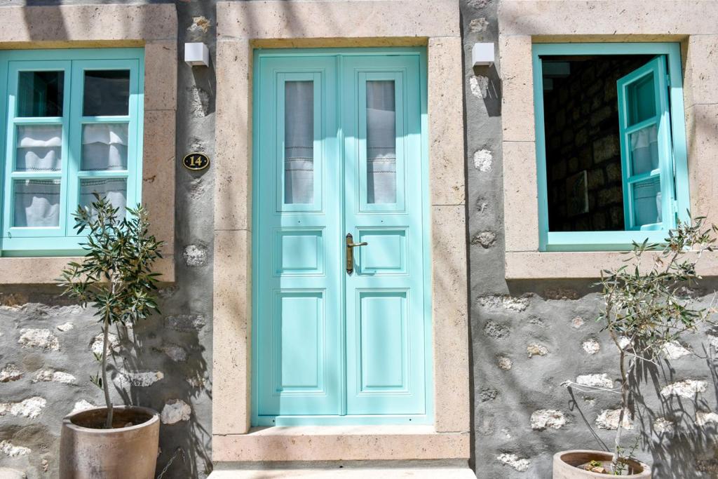 PYRGALI ΠΕΤΡΙΝΟ ΠΥΡΓΑΚΙ ΠΑΤΜΟΣ photo 1