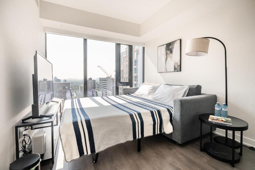 Traveller home in centre Toronto photo 2