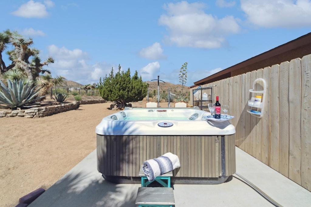 Countryside Spanish Hacienda with Spa, Horses, Views photo 2