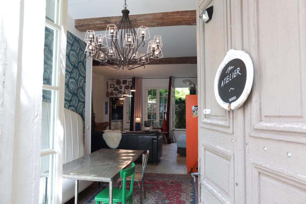 Atelier des Glycines, appartement de charme en centre ville de Troyes dans le Bouchon de Champagne photo 2