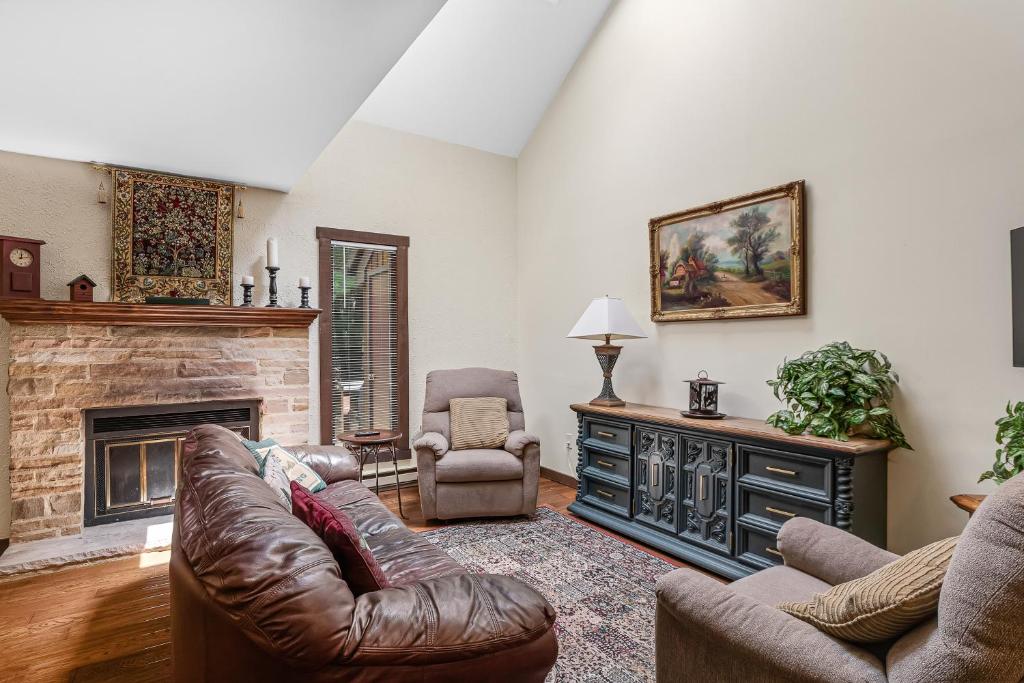 Big Boulder Mountain 10 min walk vacation home photo 2