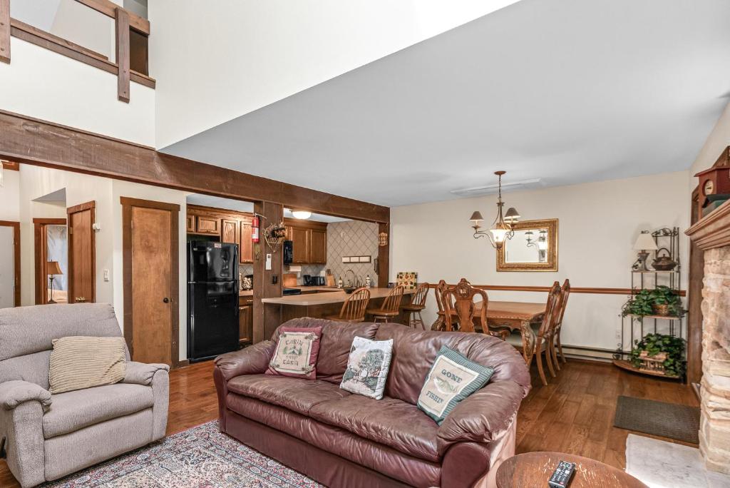 Big Boulder Mountain 10 min walk vacation home photo 3