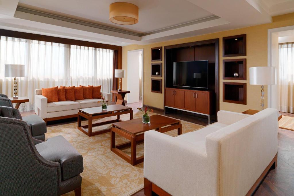 Sheraton Cairo Hotel & Casino - Tap to explore photos