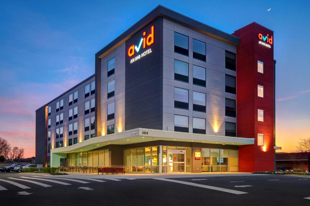 avid hotel Fort Mill - Amusement Park, an IHG Hotel image