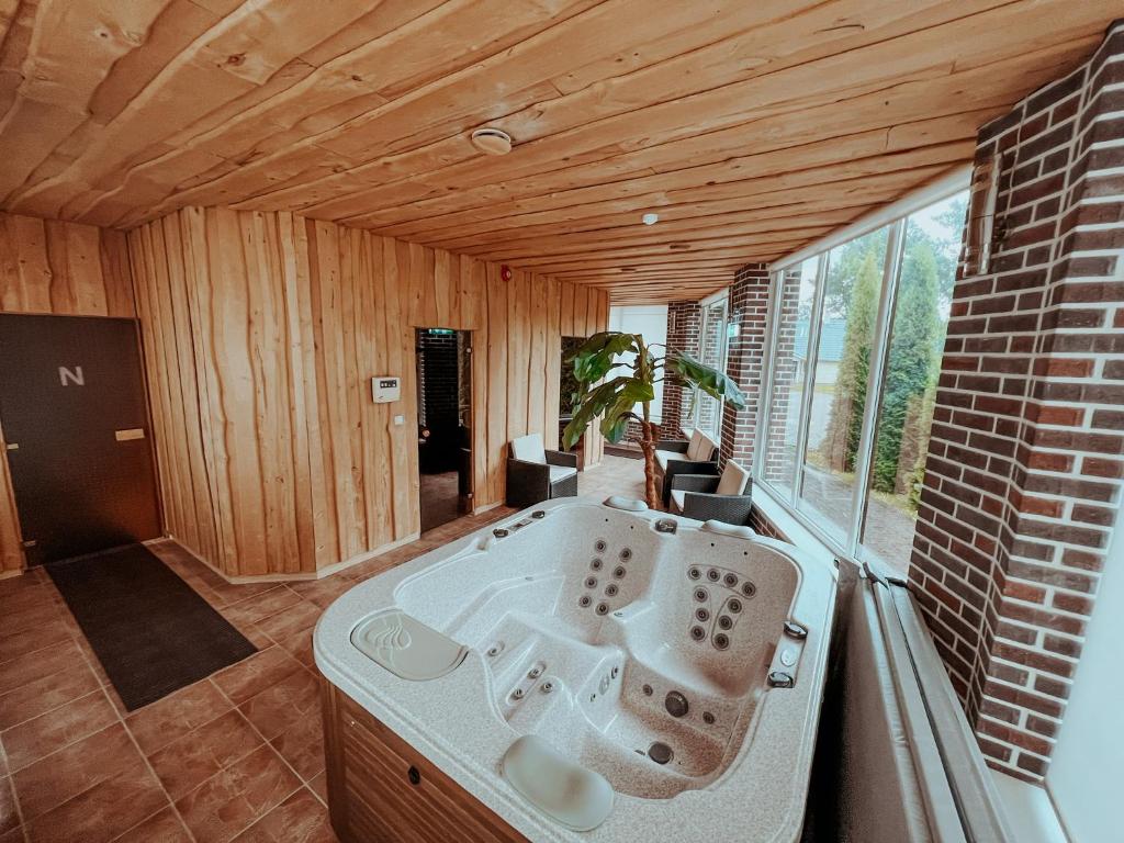 Cozy room with kitchen near the lake photo 2