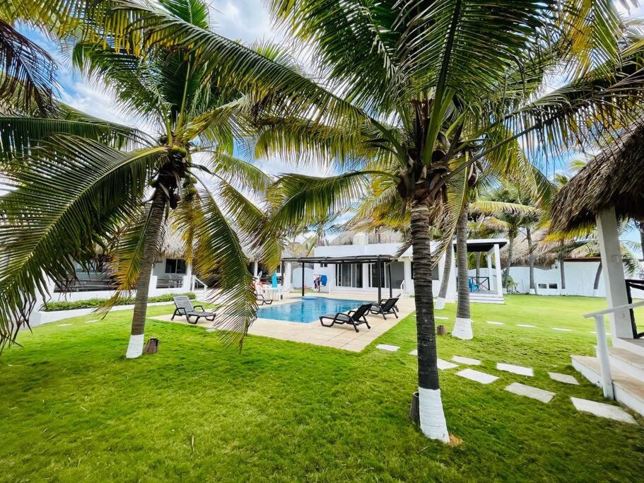 Seaside Beach House, Monterrico photo 1