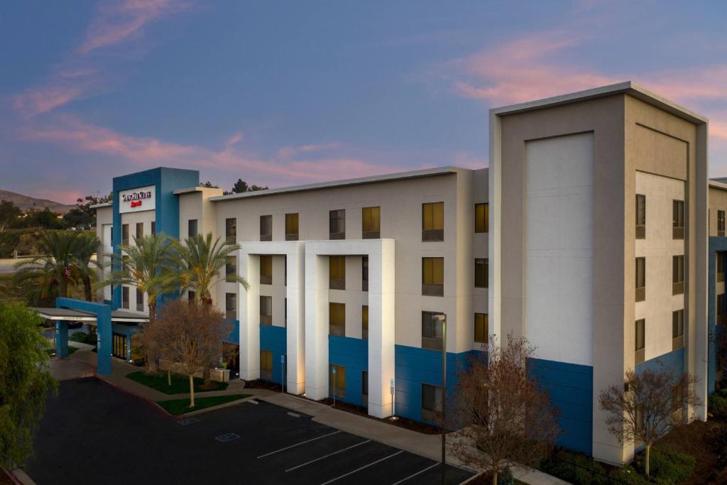 SpringHill Suites by Marriott Corona Riverside image
