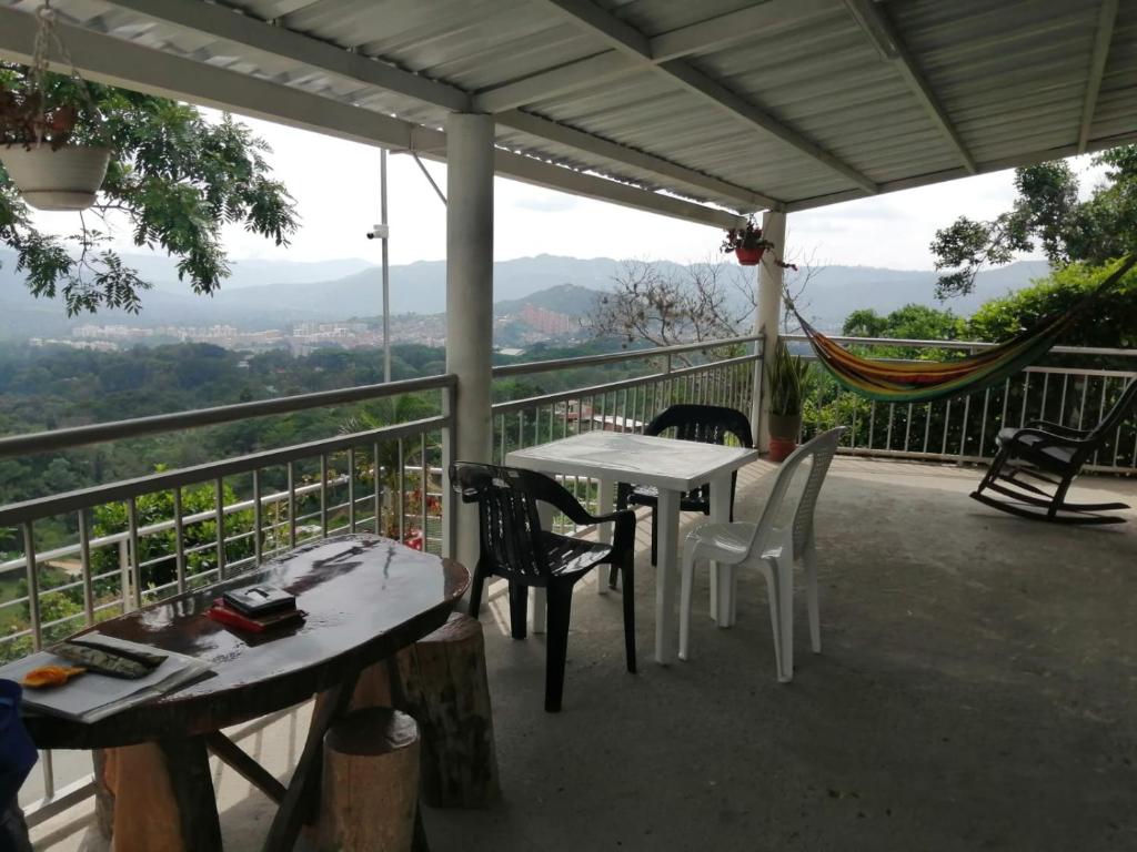 Casa campestre con piscina, barbacoa, kiosco y más