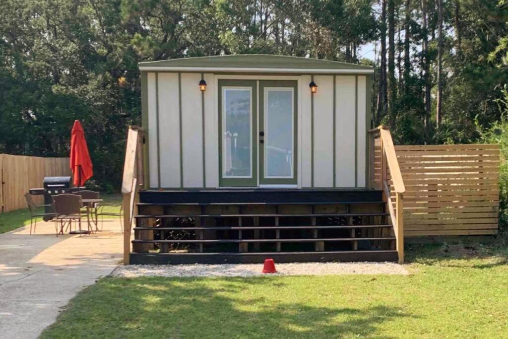 Field Quarters