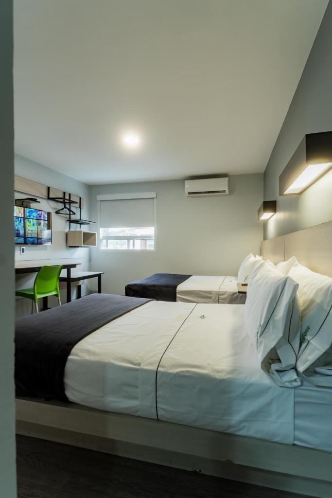 HOTEL LEMON GREEN -Zona Expo Frente al Centro de Convenciones photo 1