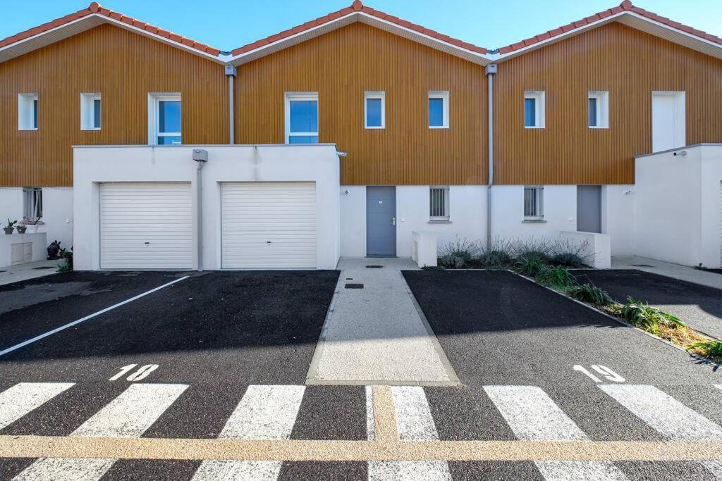 La Maison Des Lys YourHostHelper photo 3