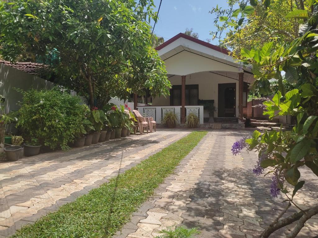 Red Rose Villa Mirissa photo 4