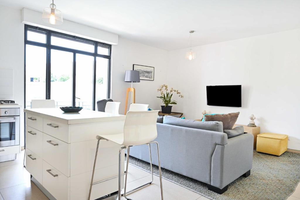 NOGA vibes 2BR in JAFFA by Holyguest photo 1