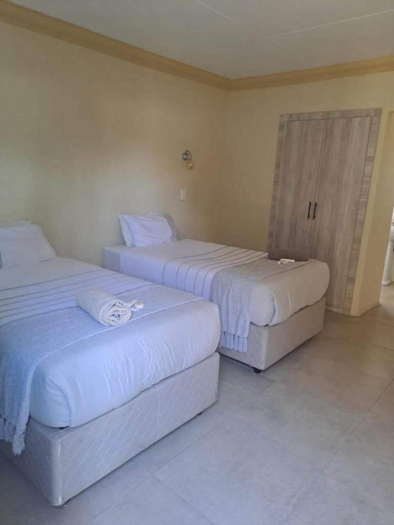 Ingwenya Guesthouse photo 2