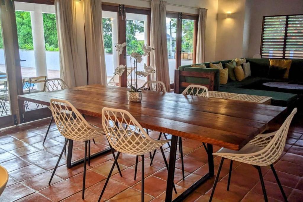 Villa in Montego Bay photo 2