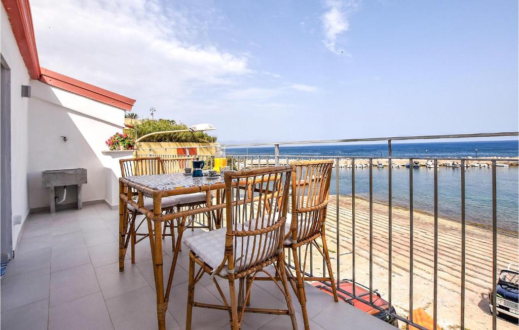 Awesome Home In Trappeto With Wifi And 2 Bedrooms photo 3
