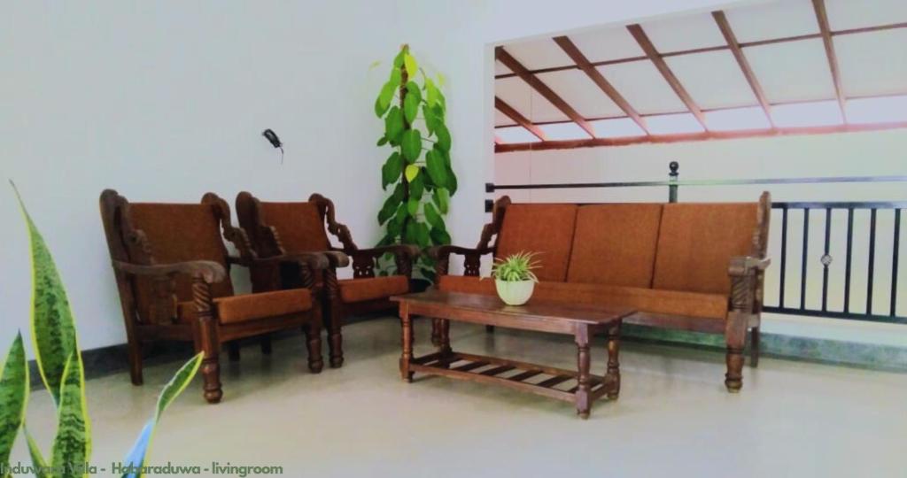 Induwara Villa photo 4