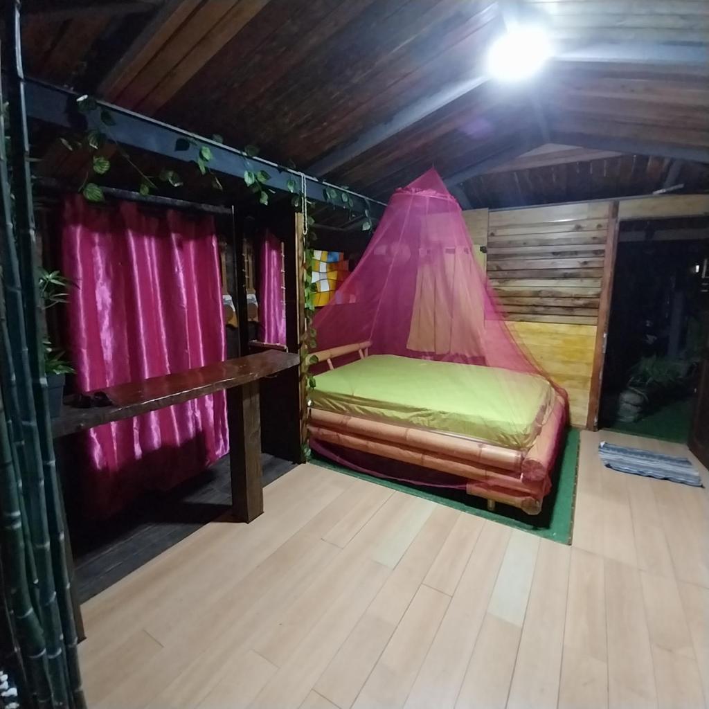 Tahiti Lodge photo 2