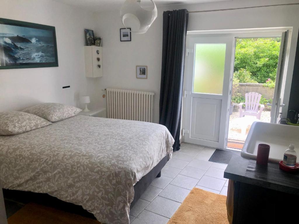 CHAMBRE studio POMME HAPPY Aux portes de Bayeux Normandie 1 à 2 pers photo 1