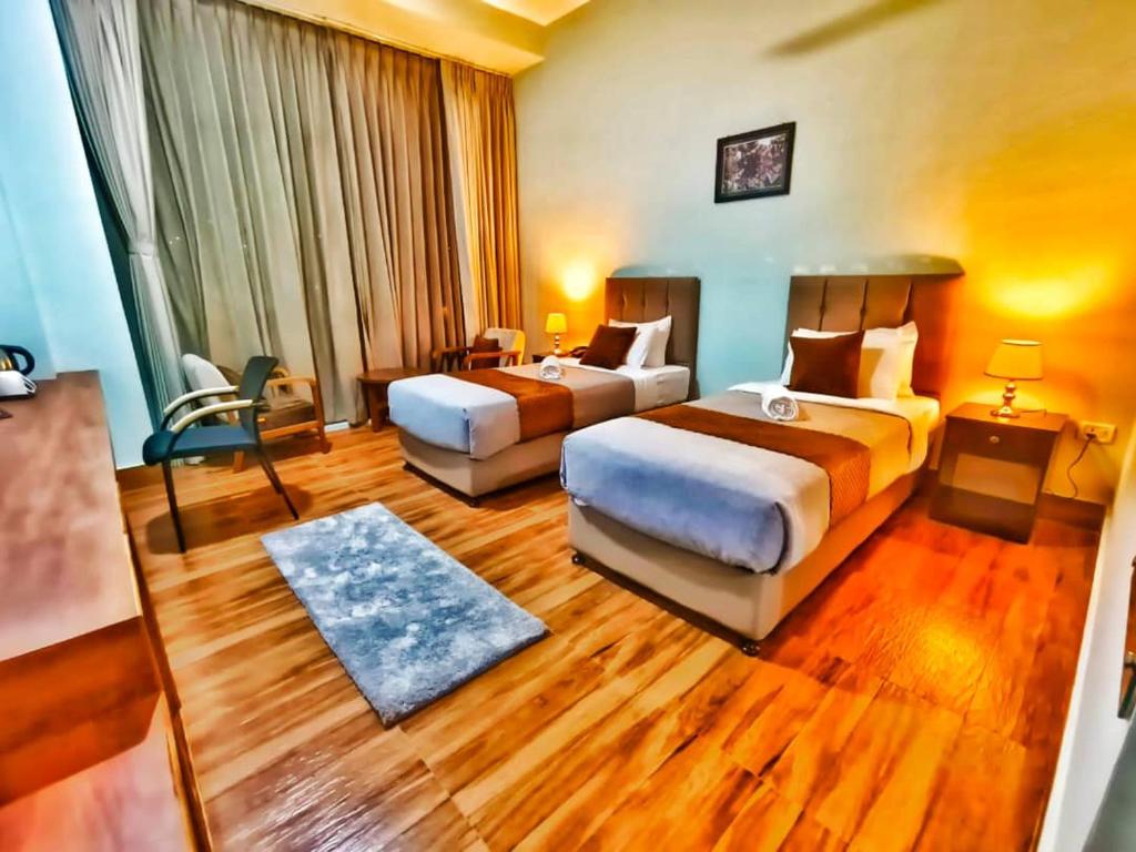Tshongdu Boutique photo 2