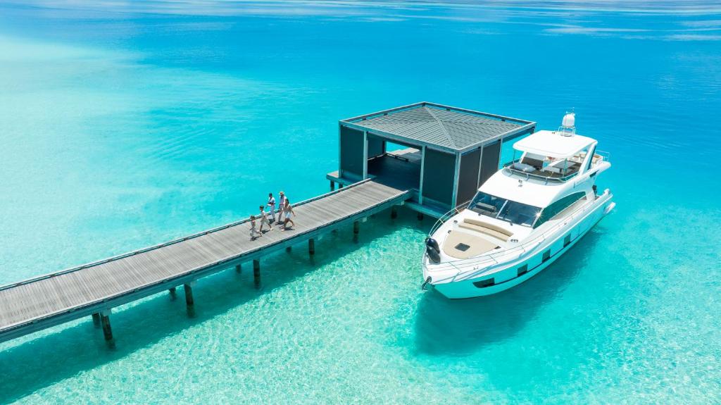 The Ritz-Carlton Maldives, Fari Islands photo 1