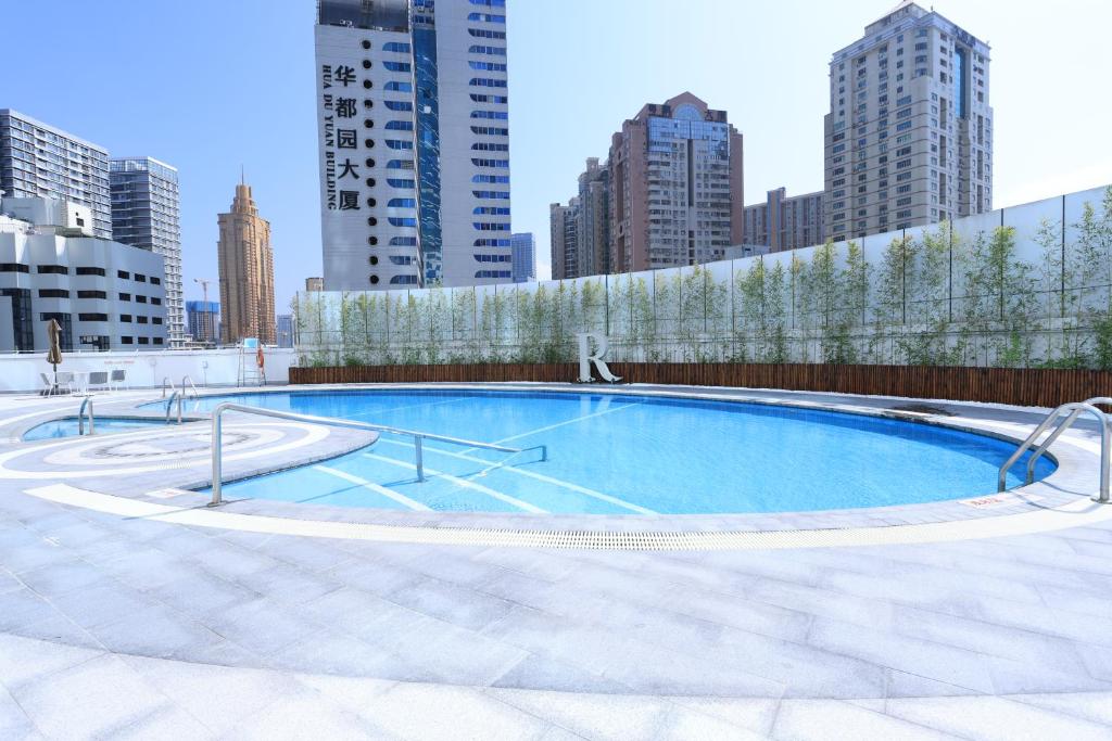 Renaissance Shenzhen Luohu Hotel photo 2