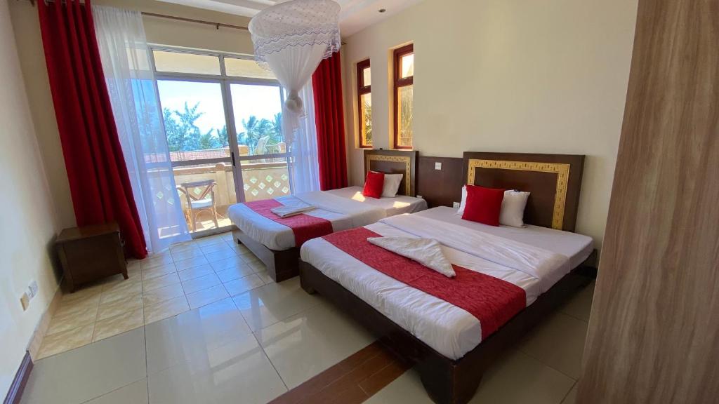 Lux Suites Shanzu Seabreeze Apartments photo 4
