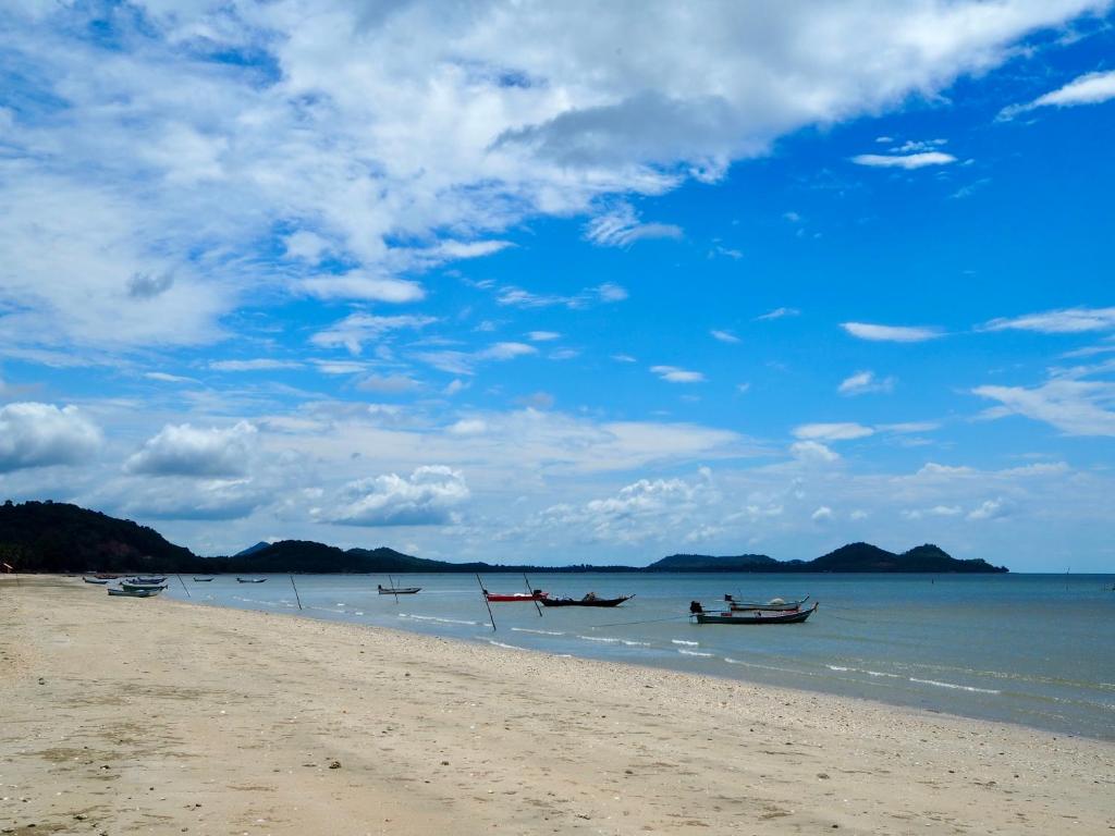 Onthebeach resort photo 1