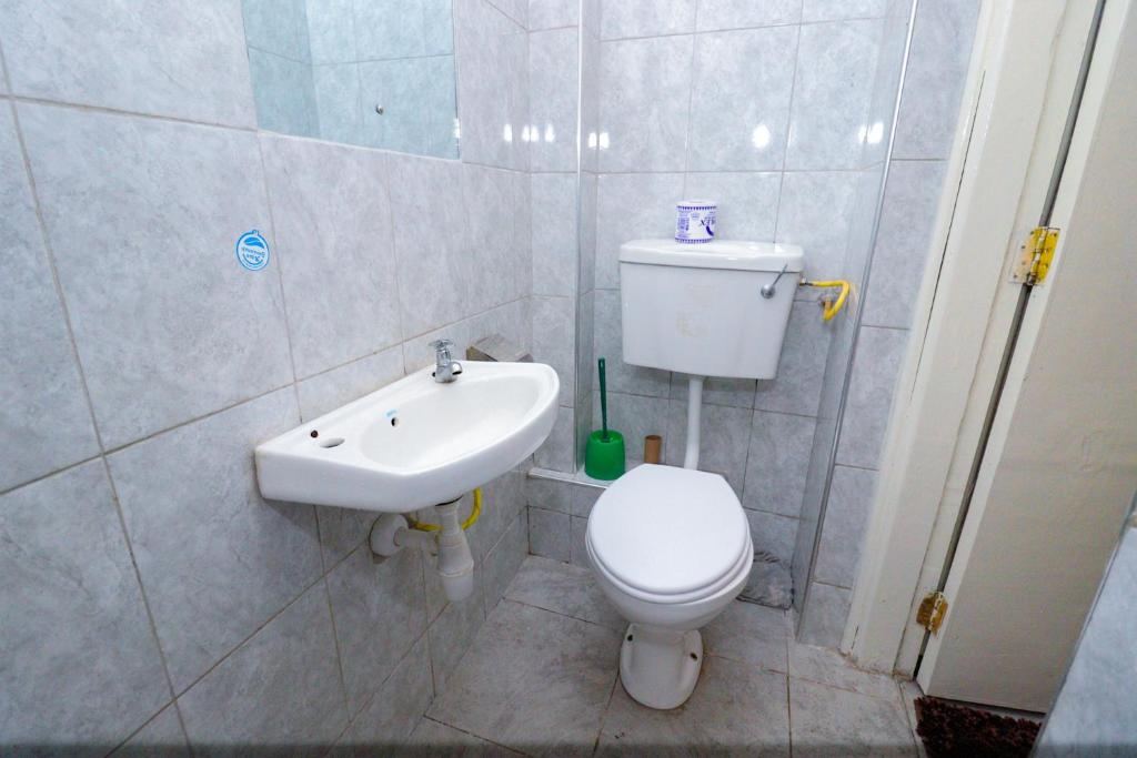 Superb Studio Apartment photo 2
