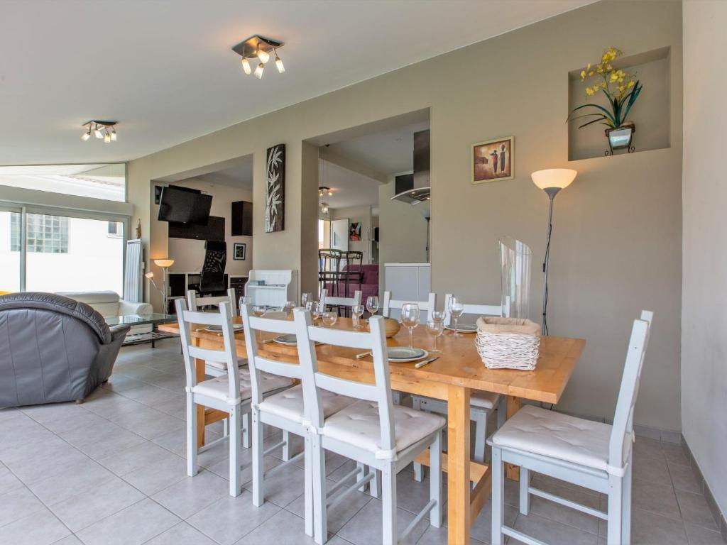 Holiday Home Les Baïnes - VIB220 by Interhome photo 3