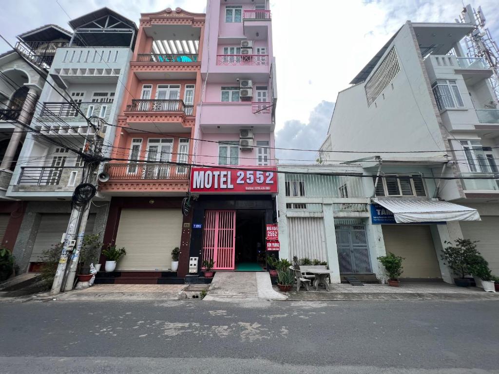 Nhà nghỉ 2552, đường D4 , KDC Võ Thị Sáu , phường Thống Nhất , thành phố Biên Hòa