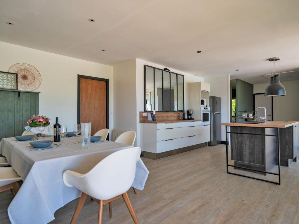 Holiday Home Bourgat by Interhome photo 2