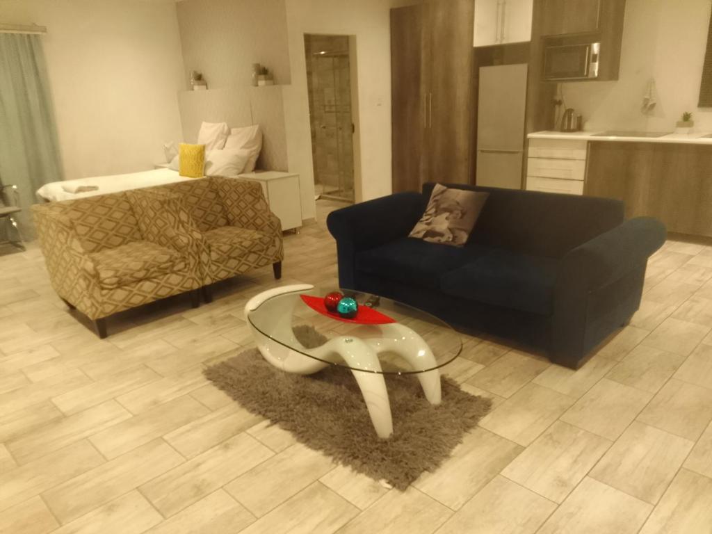 Mayberrypark Guest lodge photo 2