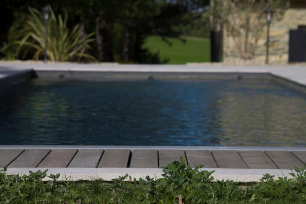 Magnifique maison en pierre avec piscine photo 4