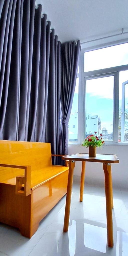 Love Hotel & Apartments