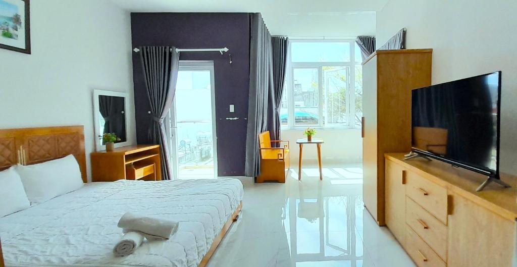 Love Hotel & Apartments