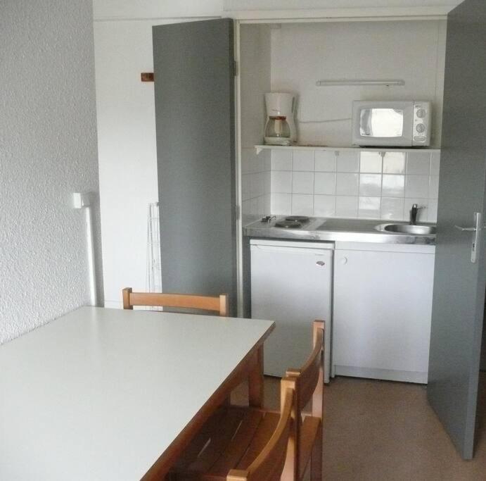 Appartement dans résidence aux pieds des pistes photo 4