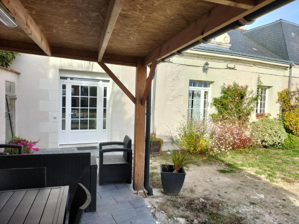 Le clos des augers, chambres d'hôtes et roulotte photo 2