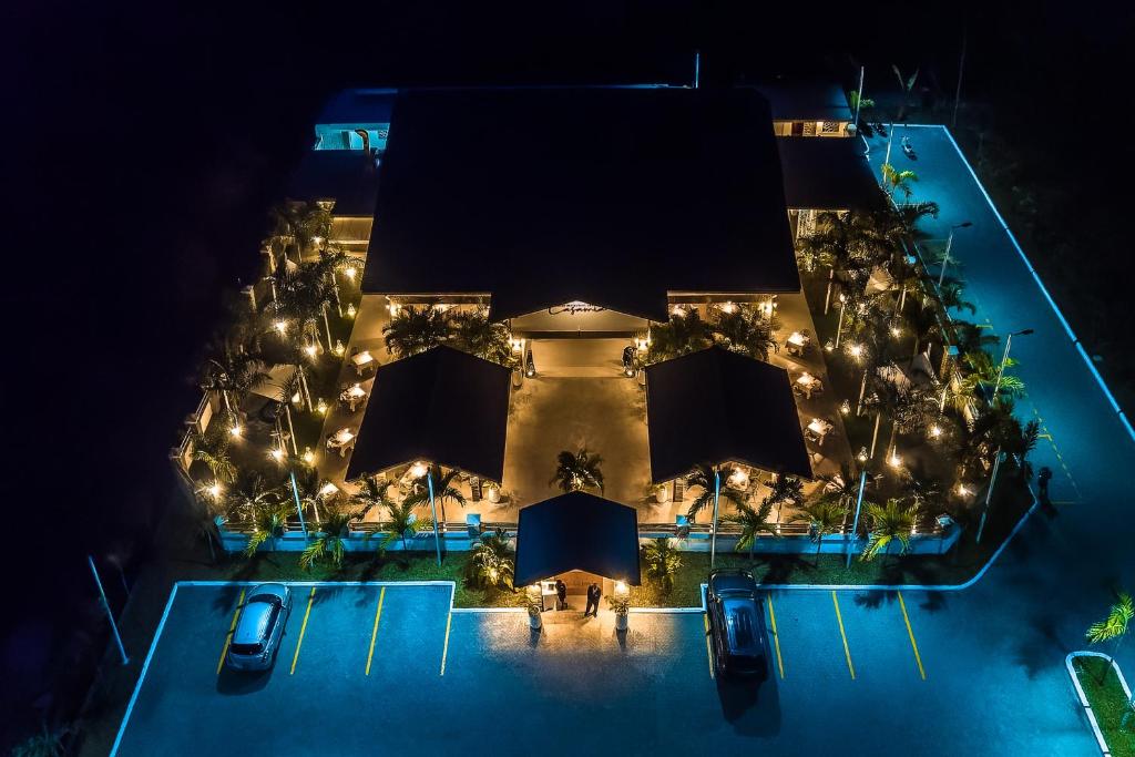 Casamia Suites photo 2