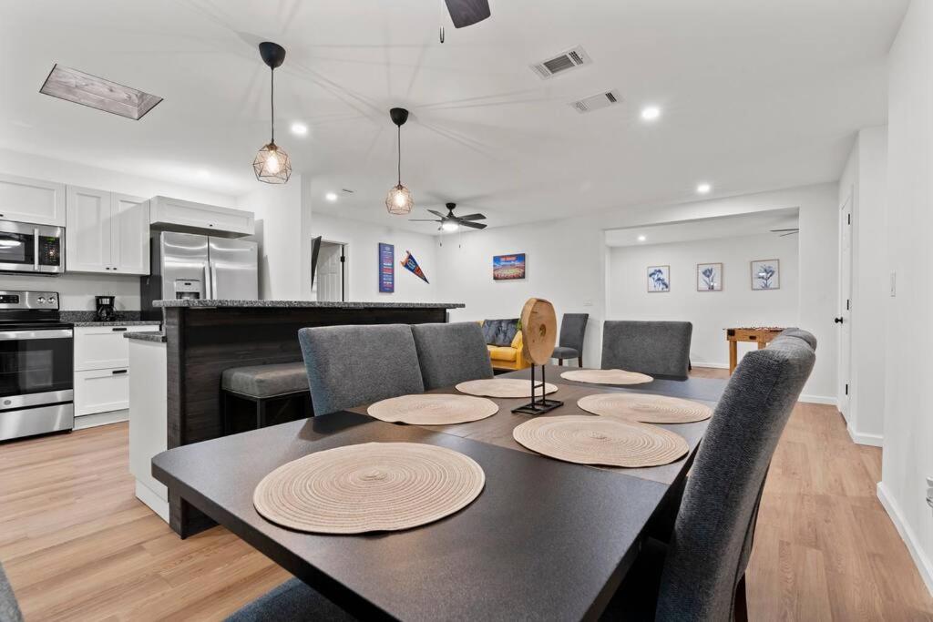 Gainesville-newly remodeled home photo 1