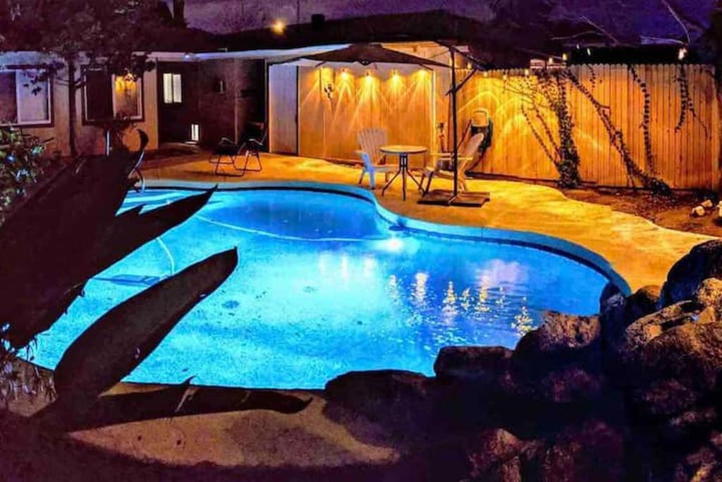 Loma Linda Suites image
