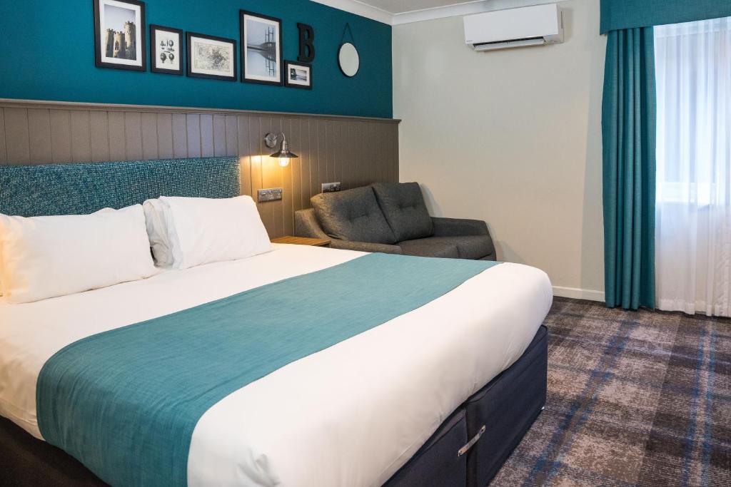 Almondsbury Inn & Lounge photo 1