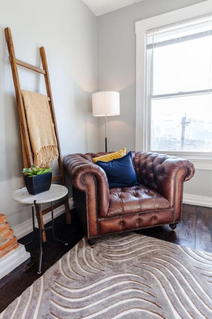 OTR Penthouse Walk Everywhere FREE Parking photo 2