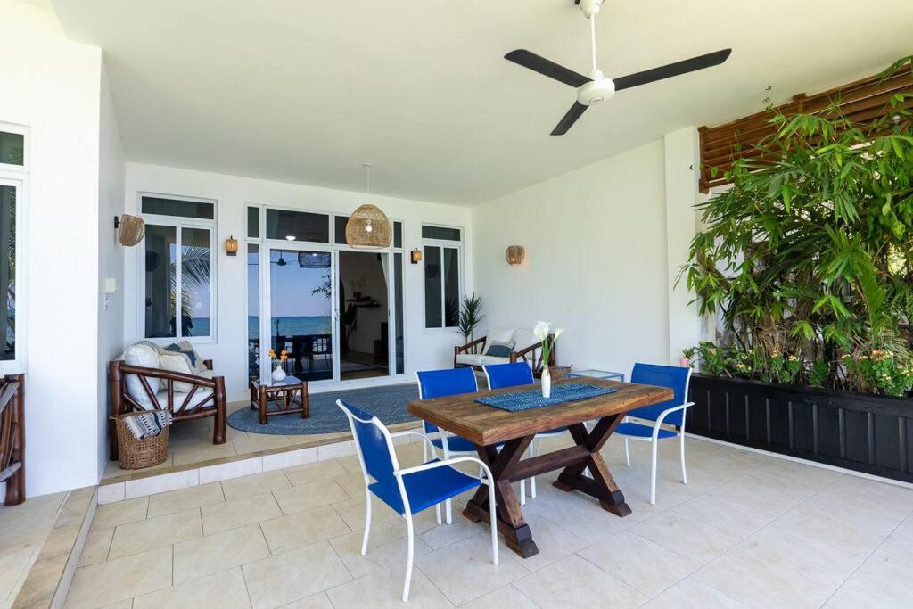 Ivy's Cove Beach Side Condo - Luxury Villa photo 3